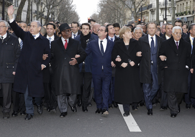 Netanyahou  Paris en janvier 2015, lors de la marche en commmoration des attentats  Charlie Hebdo et  l'HyperCacher de la porte de Vincennes.  Reuters