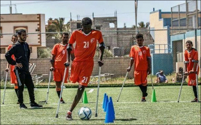 Footballeurs � Gaza, mutil�s par les balles explosives de l'arm�e isra�lienne.png